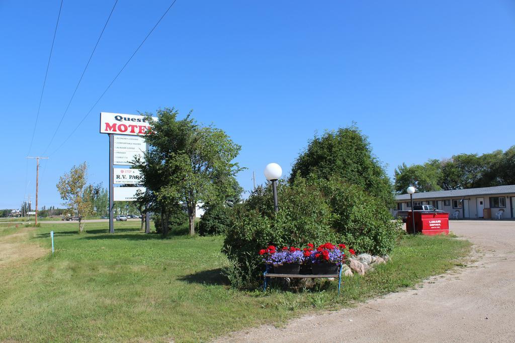 Quest Motel Whitewood Экстерьер фото