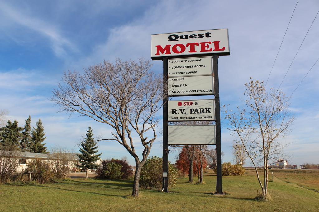 Quest Motel Whitewood Экстерьер фото
